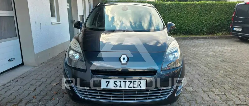 2011 Renault Grand Scenic