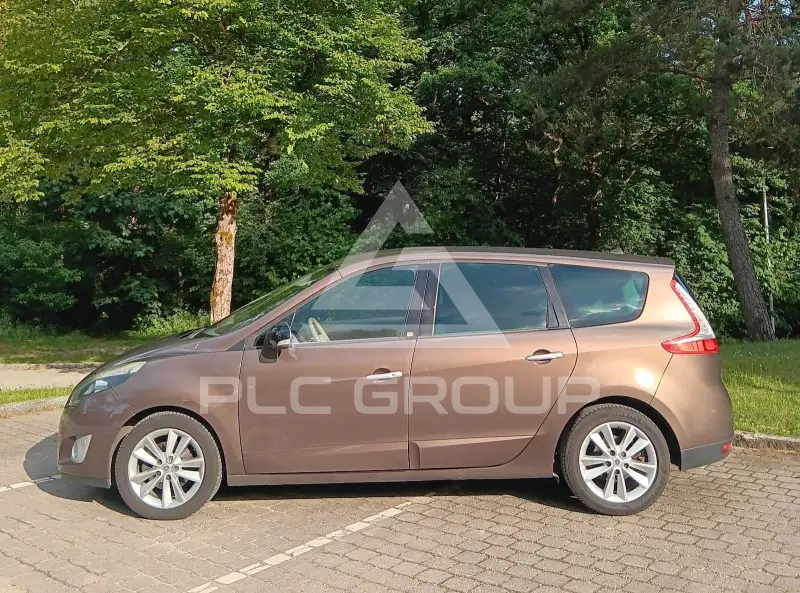 2011 Renault Grand Scenic