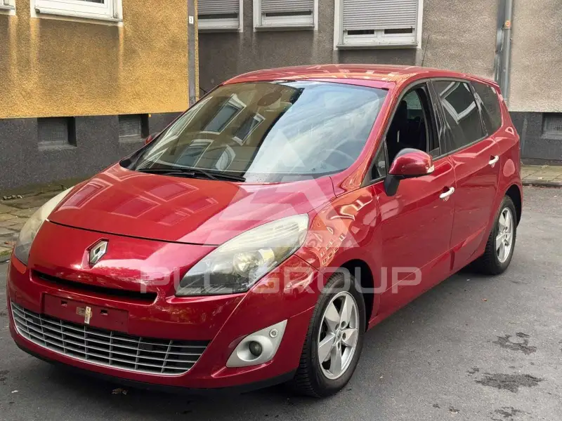 2011 Renault Grand Scenic