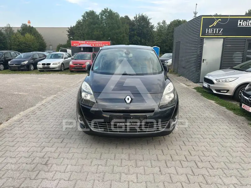 2011 Renault Grand Scenic