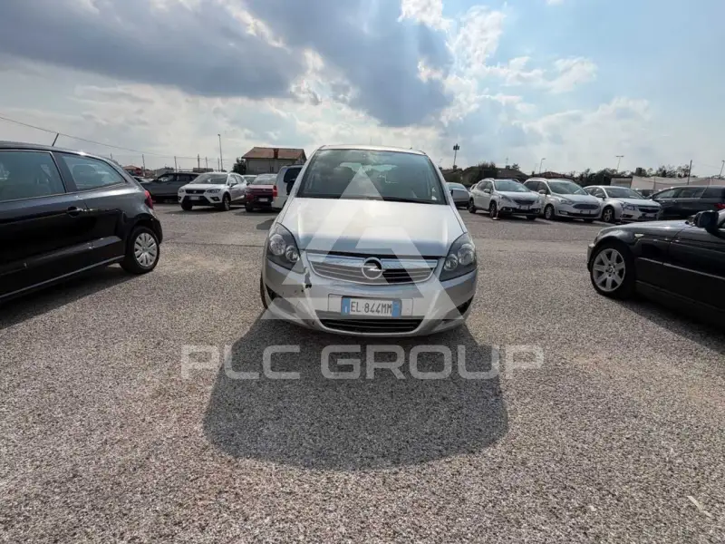 2011 Opel ZAFIRA