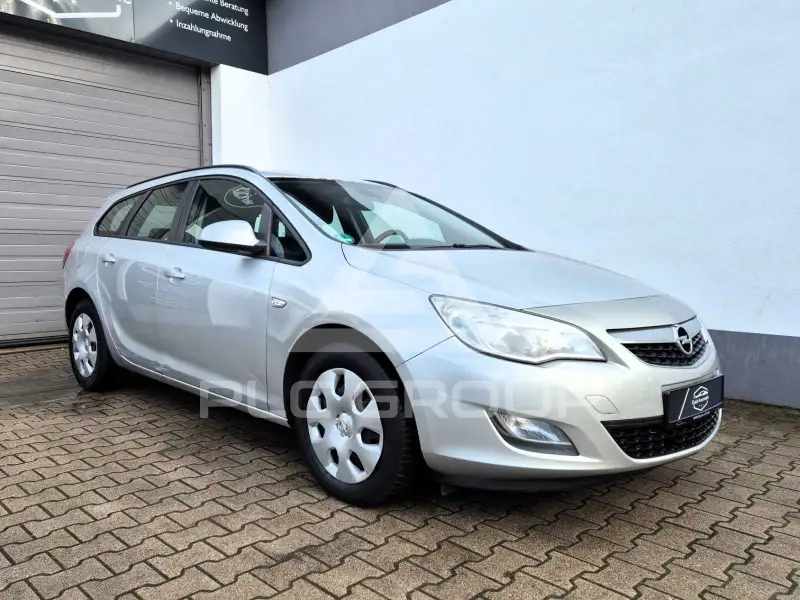2011 Opel Astra