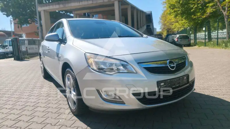 2011 Opel Astra