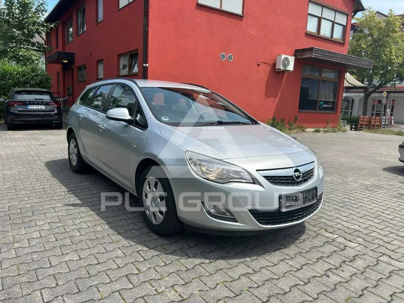 2011 Opel Astra