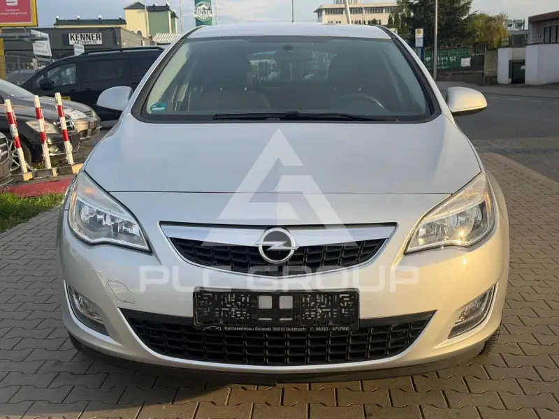 2011 Opel Astra