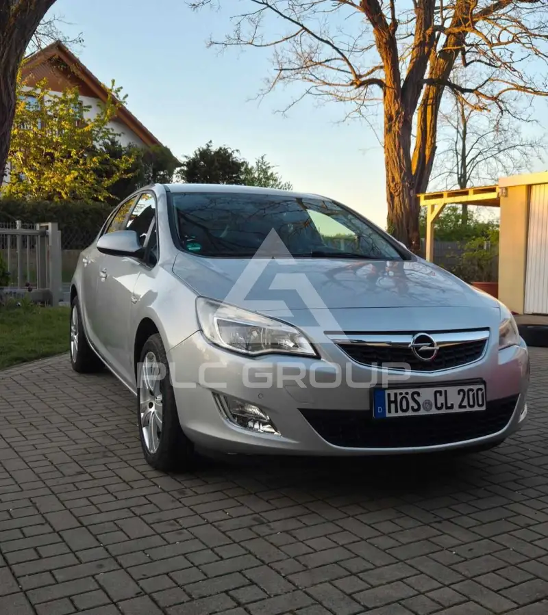 2011 Opel Astra