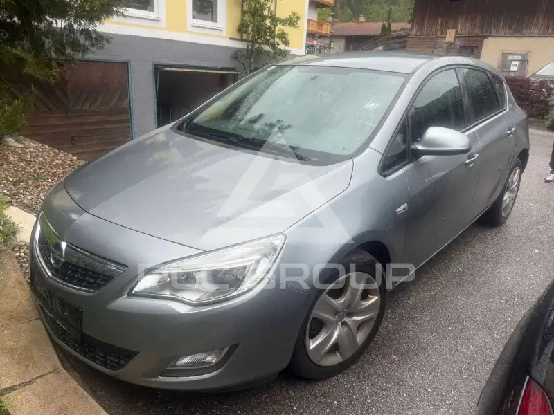 2011 Opel Astra