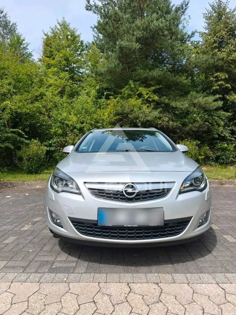 2011 Opel Astra