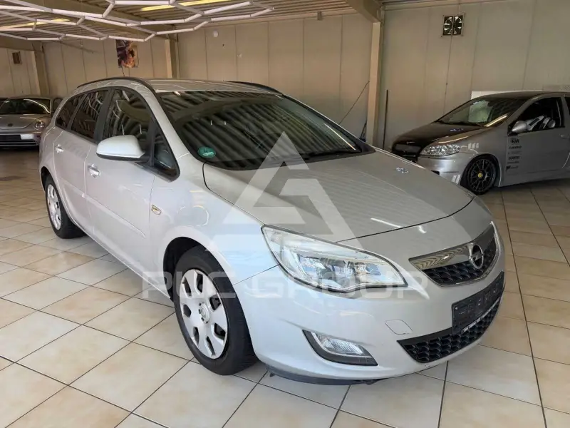 2011 Opel Astra