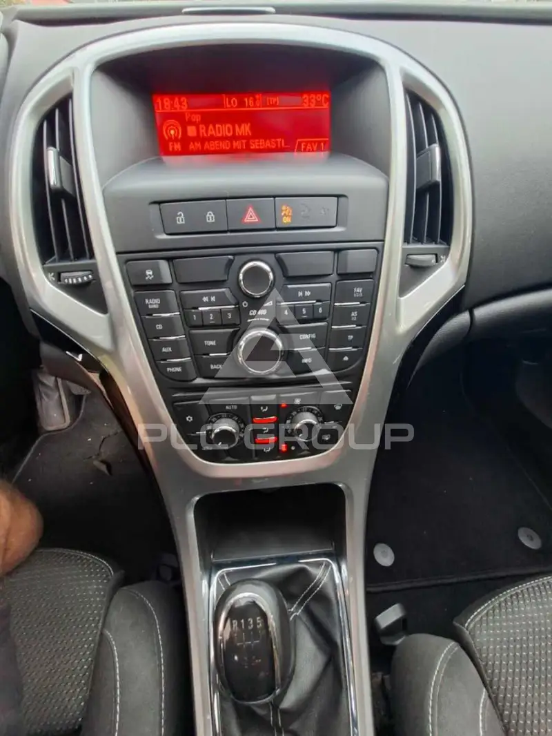 2011 Opel Astra