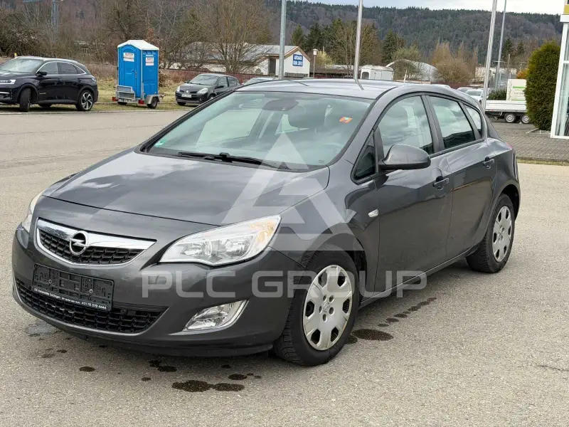 2011 Opel Astra