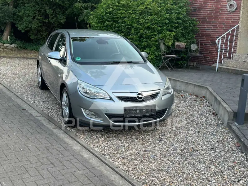 2011 Opel Astra