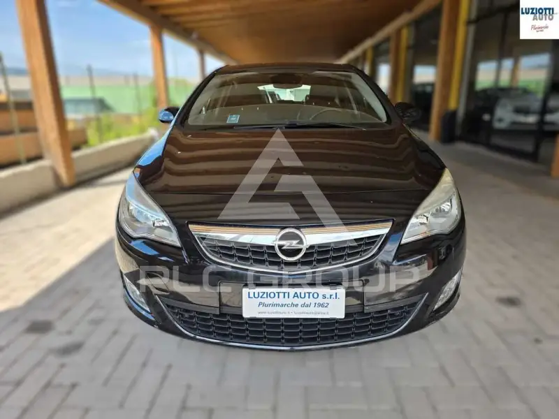 2011 Opel Astra