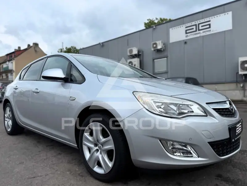 2011 Opel Astra