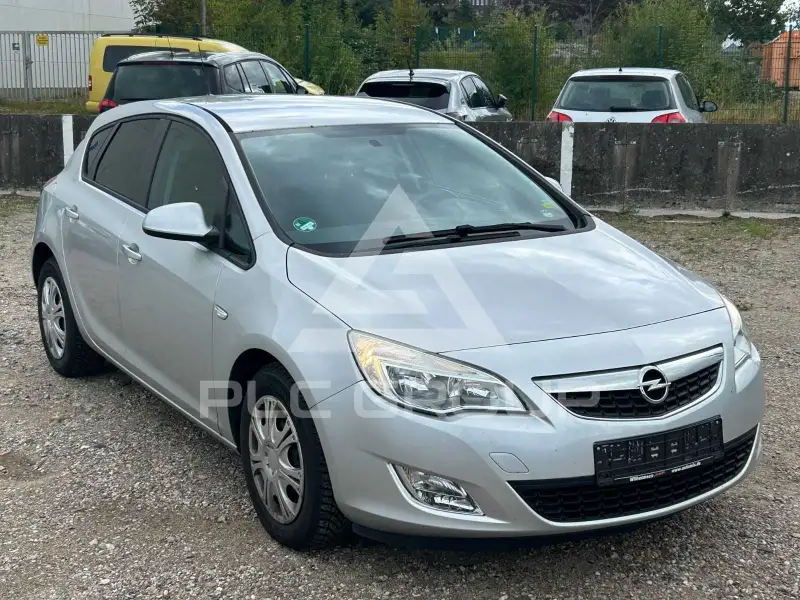 2011 Opel Astra