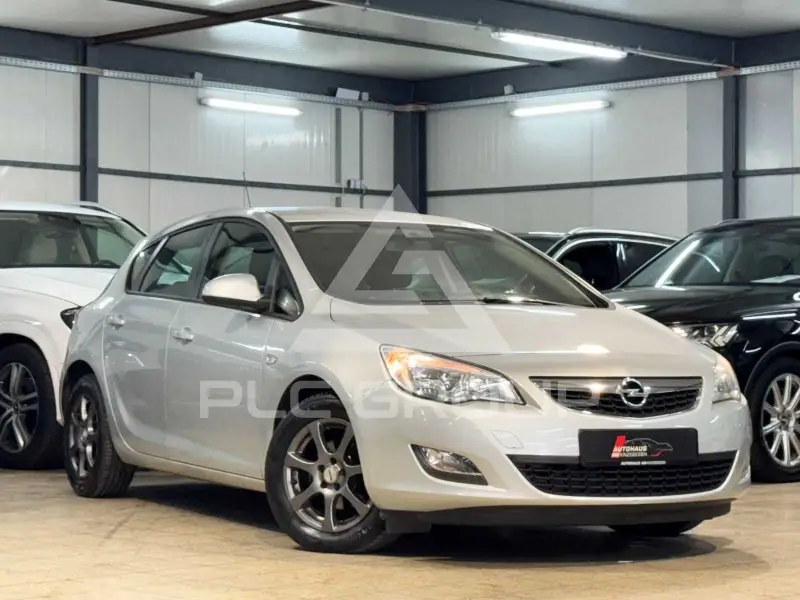 2011 Opel Astra