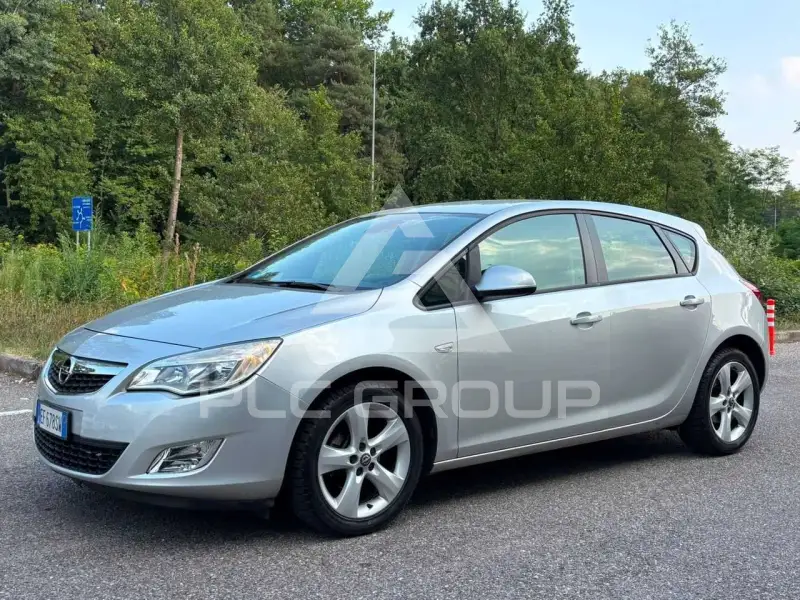 2011 Opel Astra