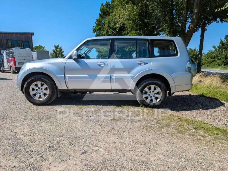 2012 Mitsubishi PAJARO