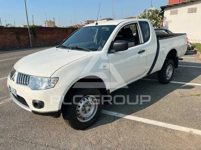 2012 Mitsubishi L200