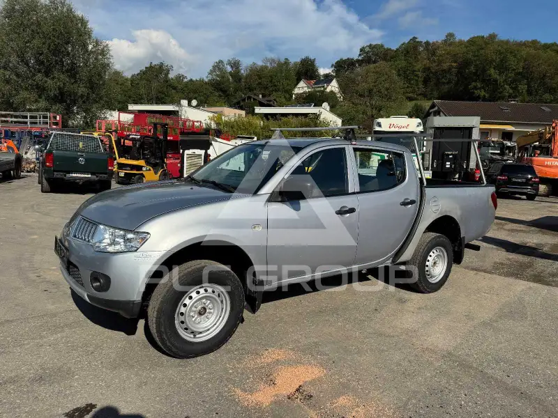 2012 Mitsubishi L200