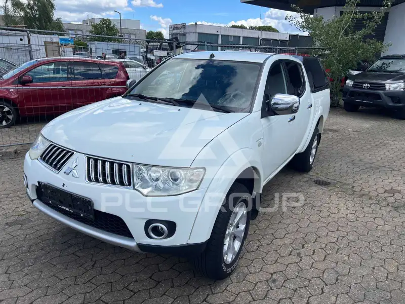 2013 Mitsubishi L200