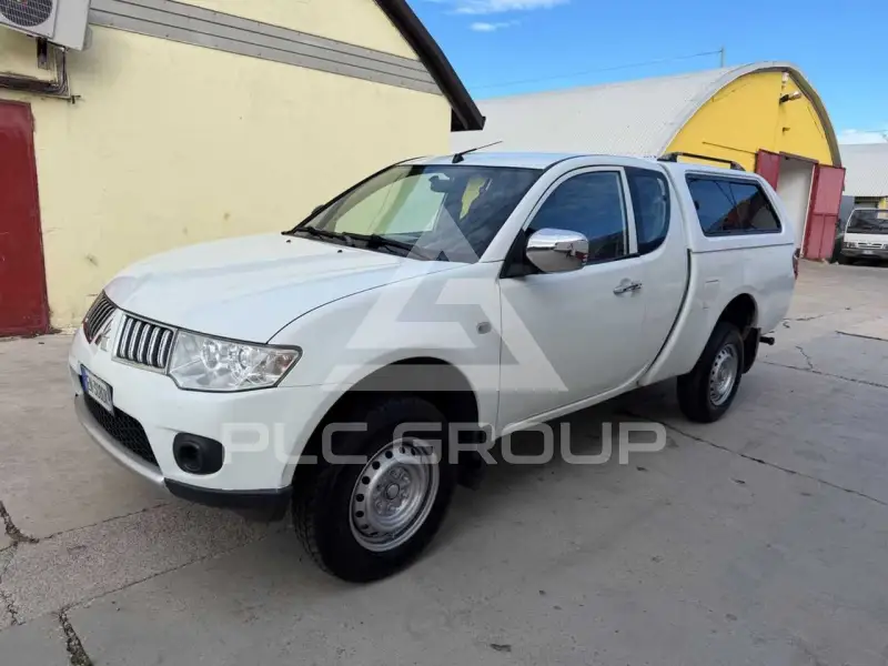 2012 Mitsubishi L200