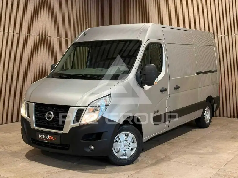 2012 Nissan NV 400