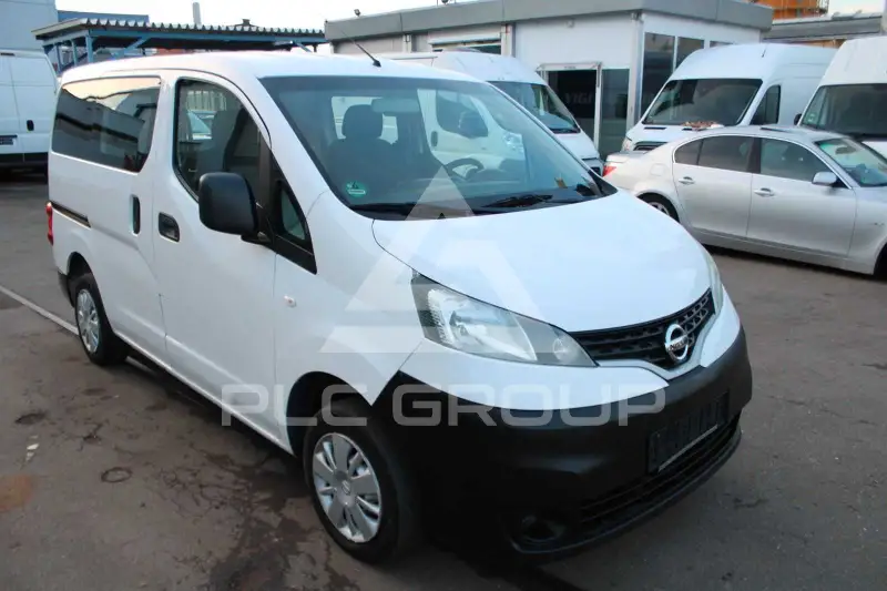2012 Nissan NV 200