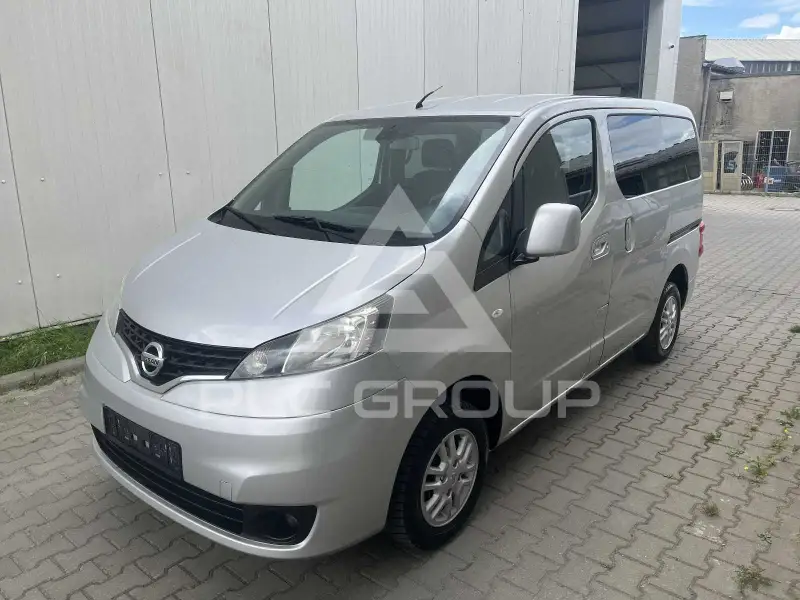 2012 Nissan NV 200