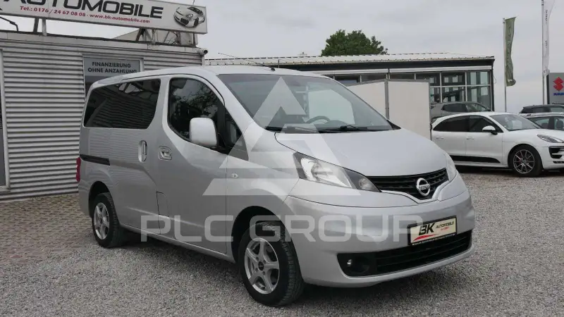 2012 Nissan NV 200