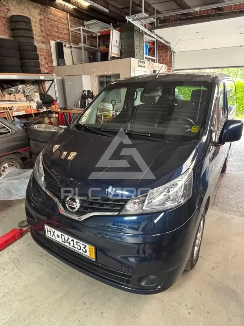 2012 Nissan NV 200