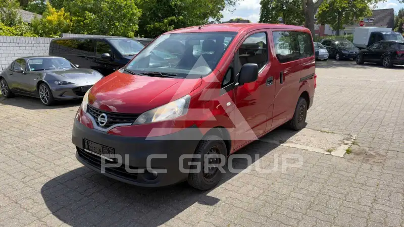 2012 Nissan NV 200