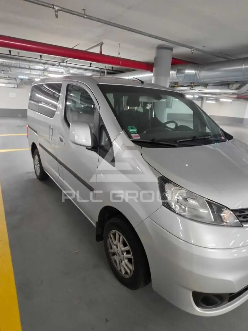 2012 Nissan NV 200