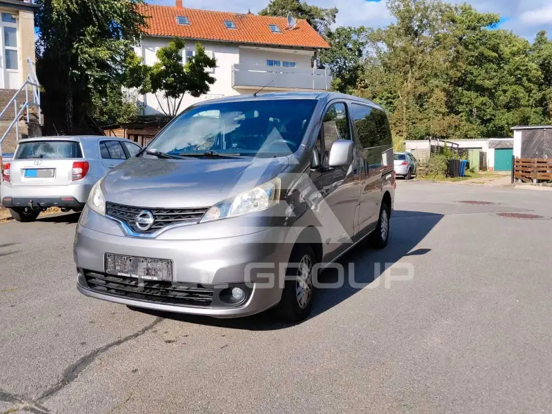 2012 Nissan NV 200