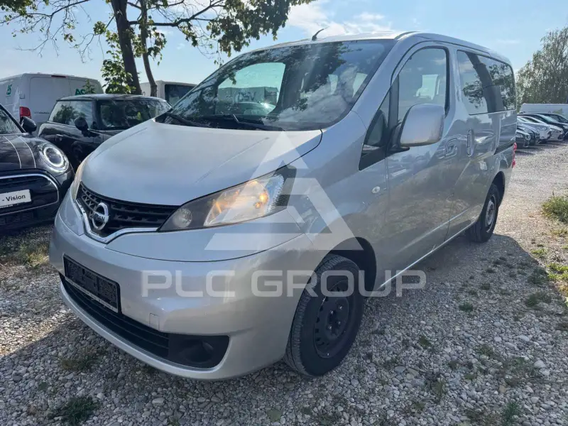 2012 Nissan NV 200