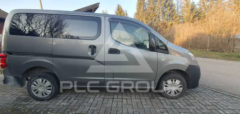 2012 Nissan NV 200