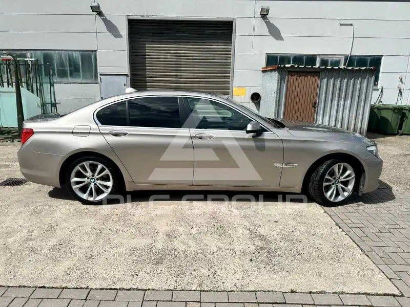 2012 BMW 740