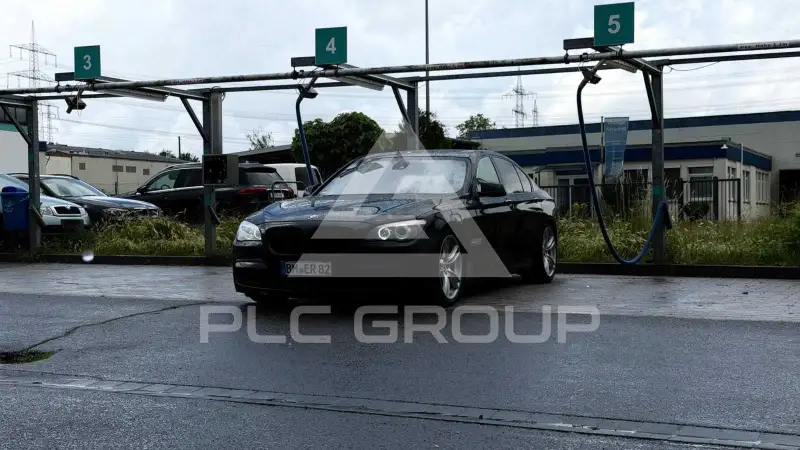 2012 BMW 740