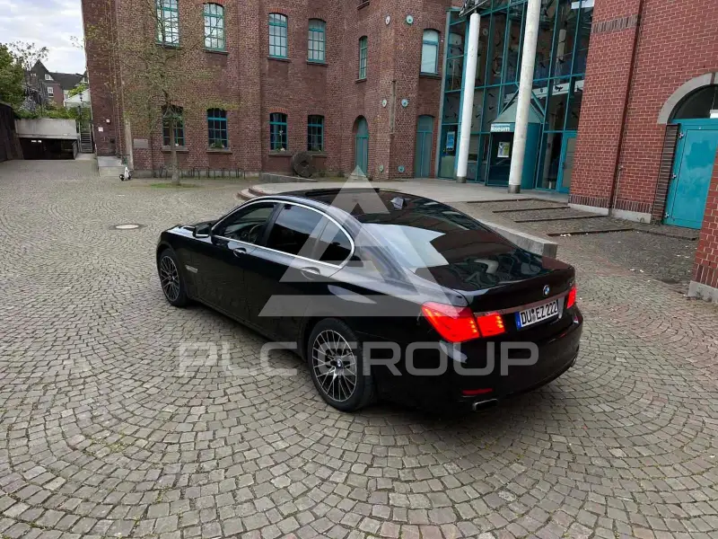 2012 BMW 740