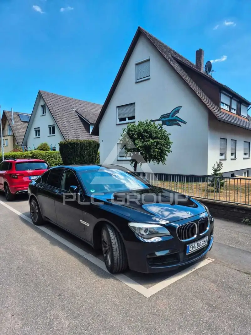 2012 BMW 740