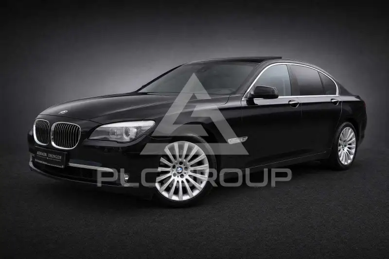 2012 BMW 740