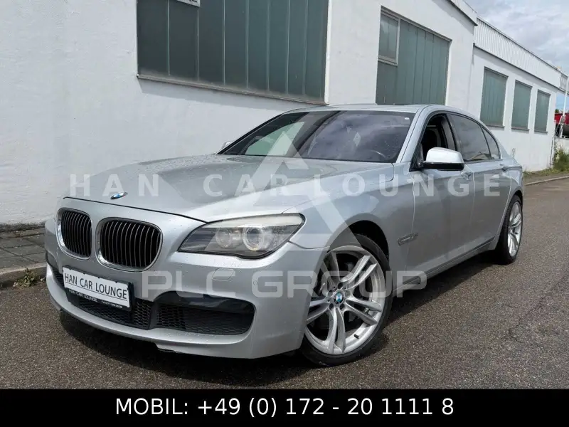 2012 BMW 750