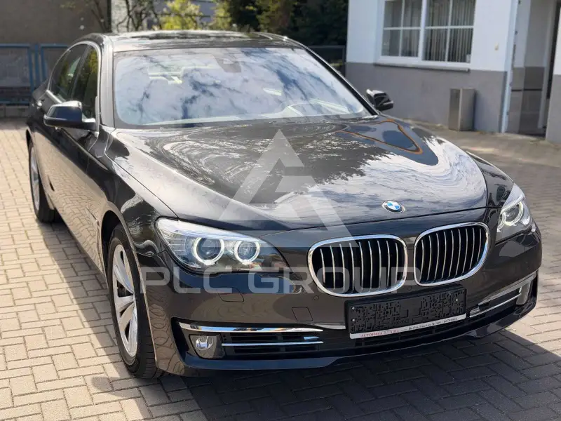 2012 BMW 750