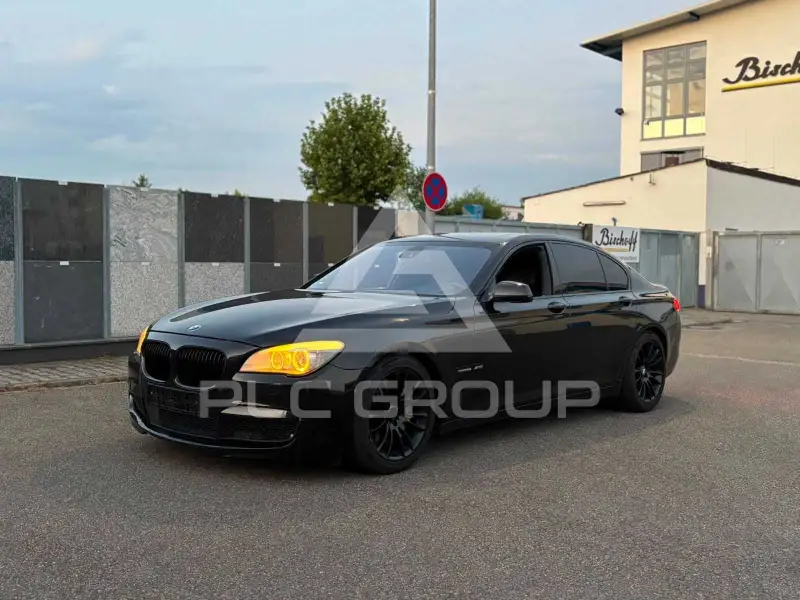2012 BMW 750