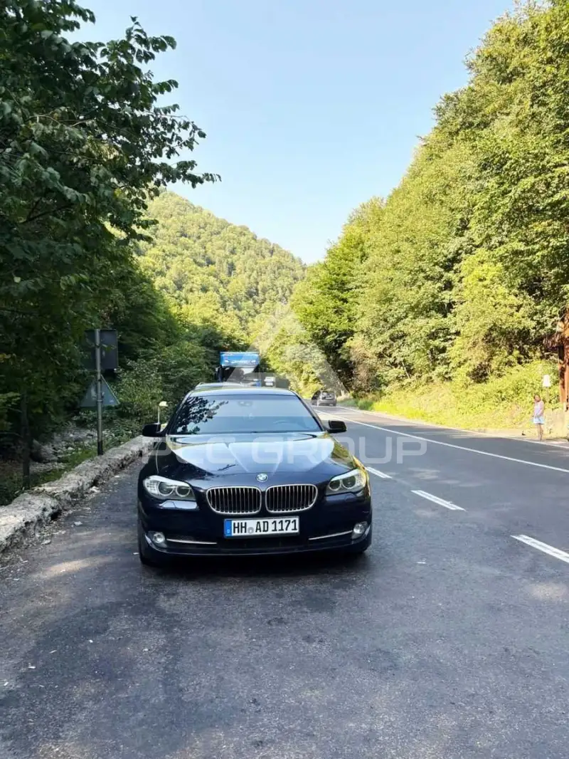 2012 BMW 530
