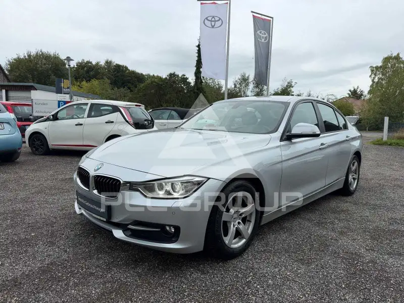 2012 BMW 320