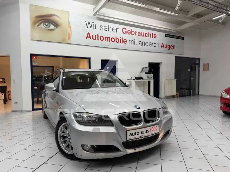 2012 BMW 320