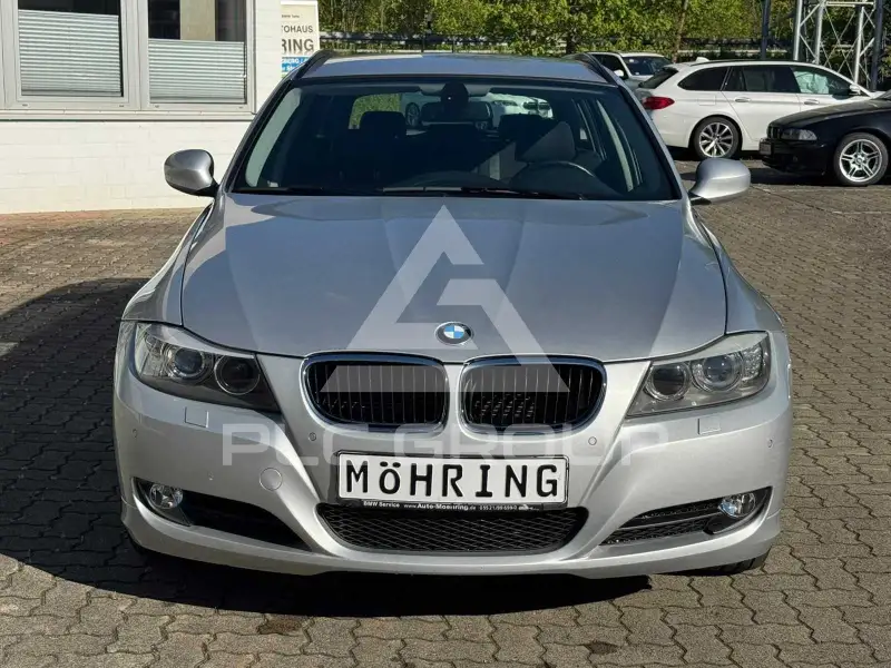 2012 BMW 320