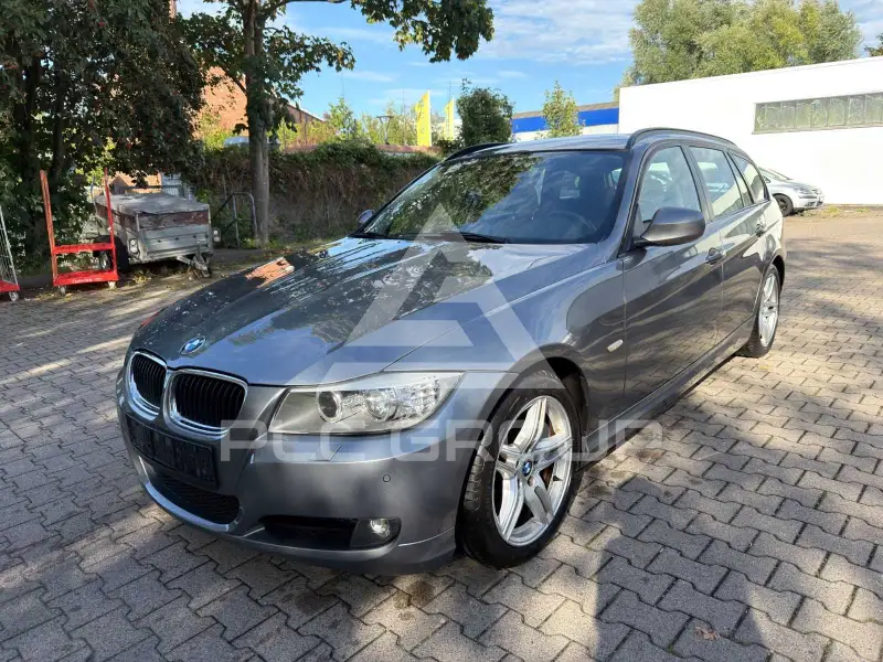 2012 BMW 320