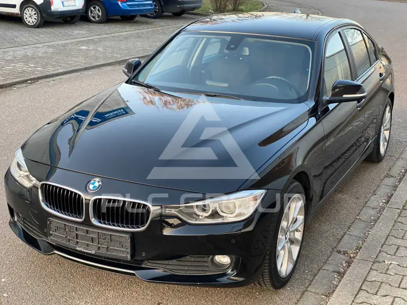 2012 BMW 320